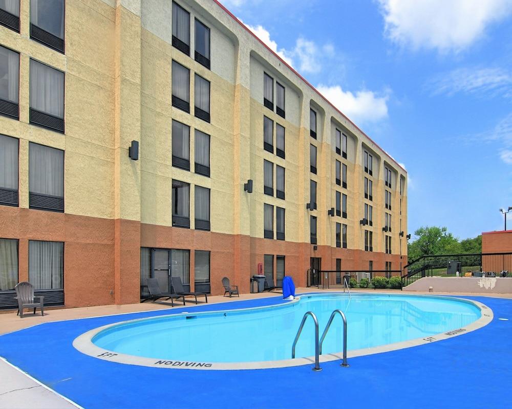Red Roof Inn Nashville - Music City Bagian luar foto